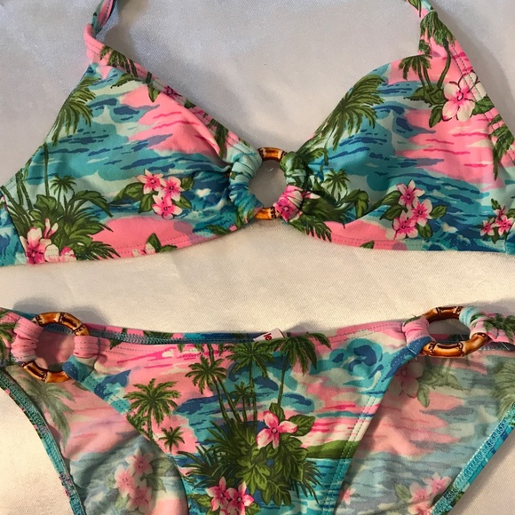 BONGO Other - Hawaiian Print Bikini by Bongo Let Me B. Sz. Large